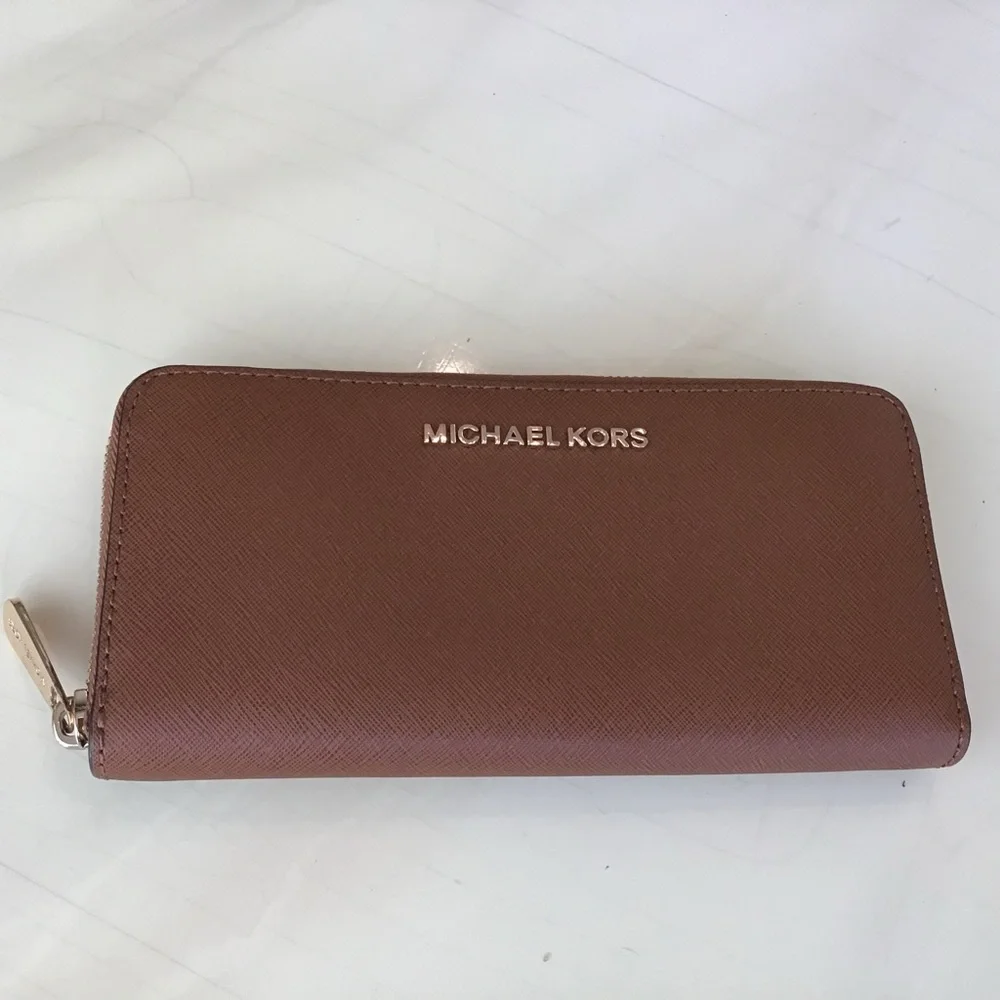 Michael Kors Wallet, NWOT